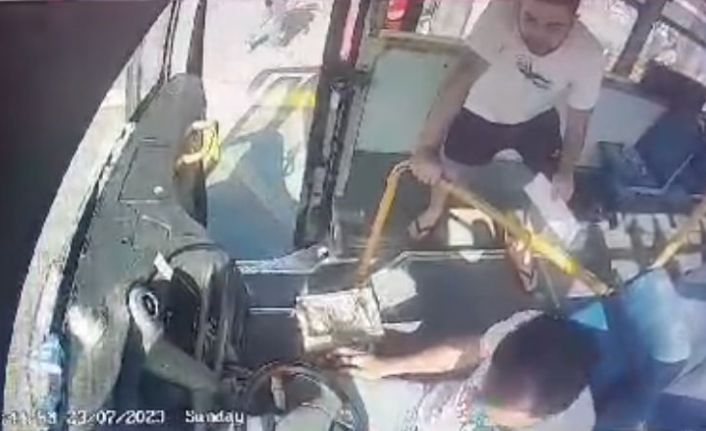 Sınava geç kalan öğrenciyi otobüs şoförü yetiştirdi