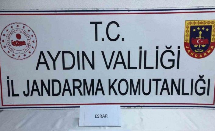 Şüpheli şahısların üzerinden uyuşturucu çıktı