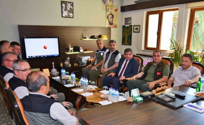 Tarım ve Orman Bakan Yardımcısı Dr. Veysel Tiryaki Edremit’i ziyaret etti