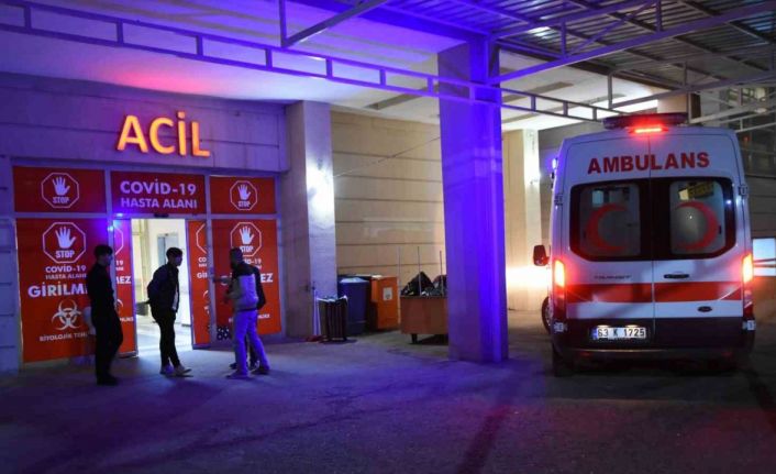 Tıra çarpan minibüsün sürücüsü feci şekilde hayatını kaybetti