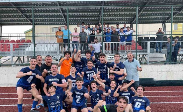 U17 Türkiye Şampiyonası ikinci kademe şampiyonu Bursa Yeni Karamanspor oldu