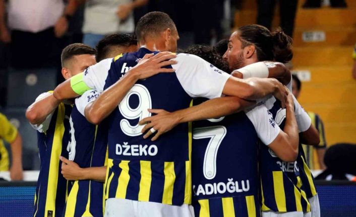 UEFA Avrupa Konferans Ligi: Fenerbahçe: 2 - Zimbru: 0 (Maç devam ediyor)