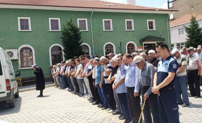 Üzerine televizyon düşen 2,5 yaşındaki çocuk 50 günlük yaşam savaşını kaybetti