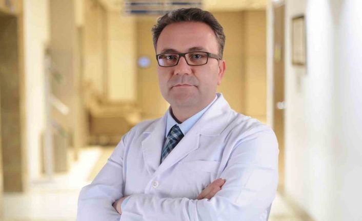 Uzman uyardı: "Artan hava sıcaklıkları  venöz yetmezlik veya varis hastalığı olan kişilerin sorunlarını artıyor"