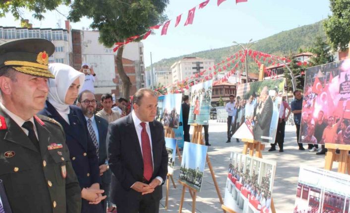 Vali Yiğitbaşı: “Allah devletimize ve milletimize bir daha böyle acılar ve hainlikler göstermesin”