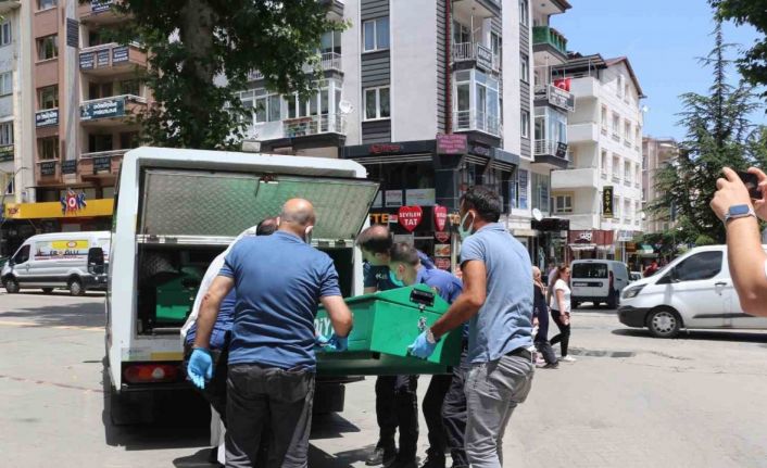 Yalnız yaşayan adam ölü bulundu