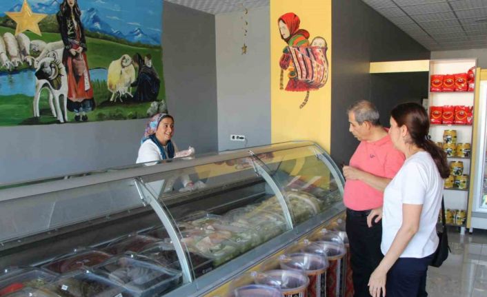 Yaylada ürettiği hayvansal ürünleri Türkiye’nin dört bir yanına satıyor