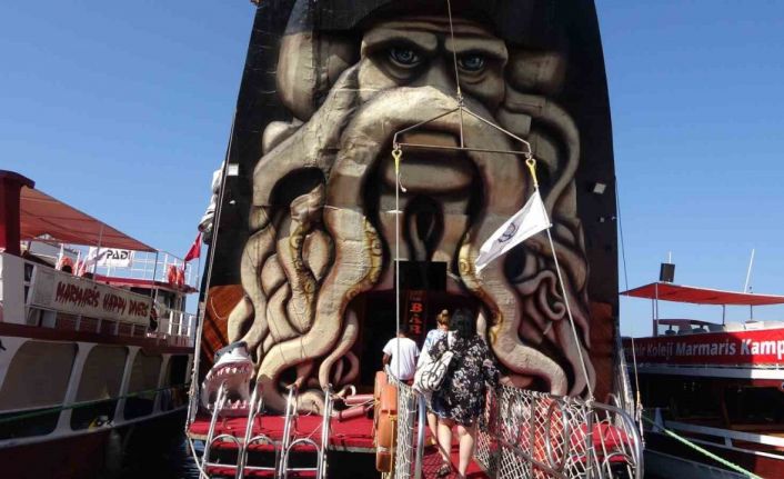 Yaz mevsiminin vazgeçilmez aktivitesi tekne turları, farklı konseptlerle tatilcilere hizmet veriyor