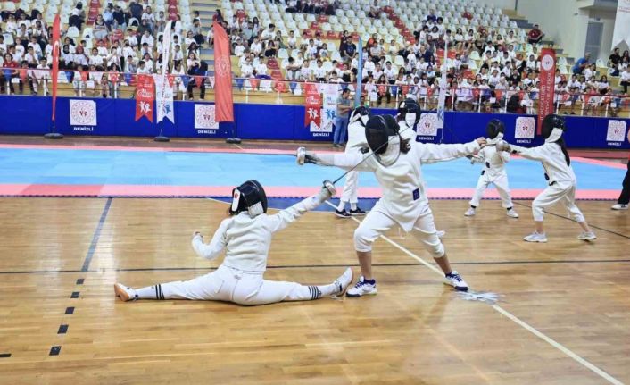 Yaz spor okullarında çalışmalar başladı