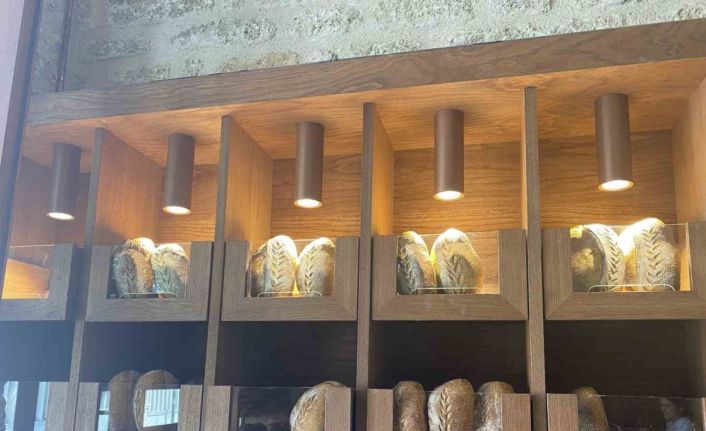 Zeytinburnun’da alev alev yanan tarihi fırının restorasyonunun yüzde 95’i tamamlandı