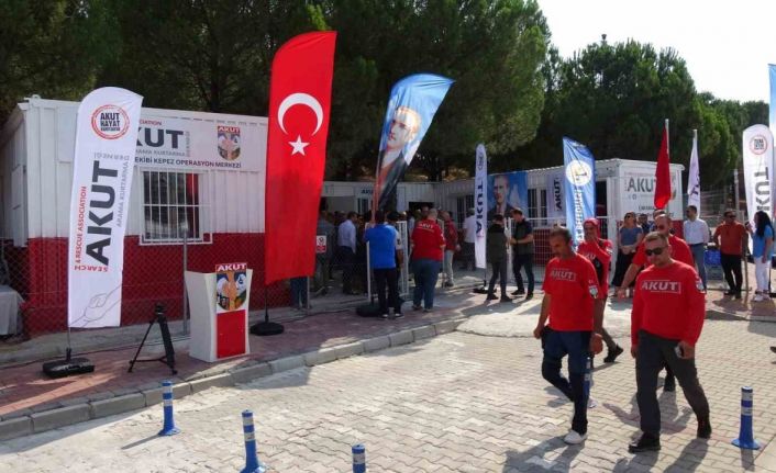 17 Ağustos depreminin yıl dönümünde AKUT Çanakkale ekibinin Kepez Operasyon Merkezi açıldı