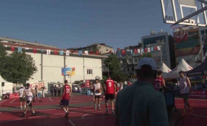 3x3 sokak basketbol turnuvasına yoğun ilgi
