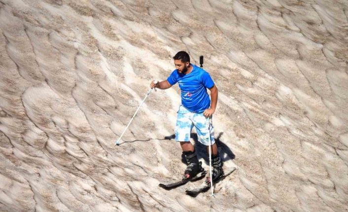 40 derece sıcakta kayak yaptı