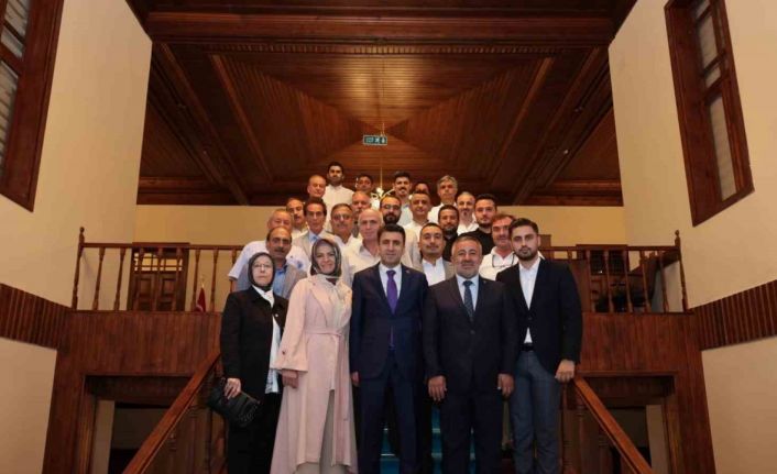 AK Parti İl Başkanı Yıldırım, Vali Aygöl ile bir araya geldi