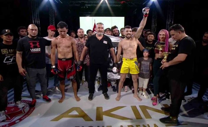 Akın Fight Arena müsabakaları nefesleri kesti