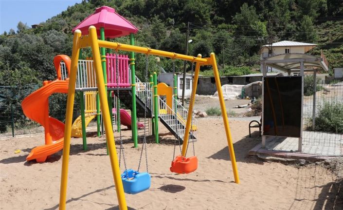 Alanya Belediyesi çocukların yüzünü güldürüyor