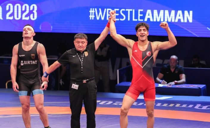 Azat Sarıyar ve Muhammed Ali Göçmen’den bronz madalya