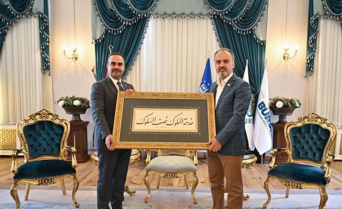 Bakan Kacır: "Togg inşallah kısa süre içerisinde uluslararası pazarda yerini alacak"