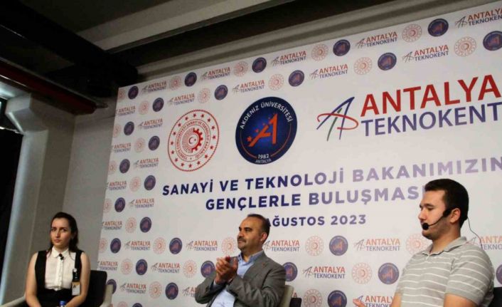 Bakan Kacır: "Ülkemizin dört yanında Ar-Ge atılımını ortaya koymalıyız"