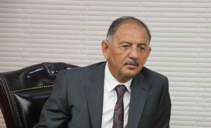 Bakan Özhaseki: "Taviz yok. Fay kırığının geçtiği yerde sağlı sollu 65 metrelik bir hatta bina koyamazsınız"