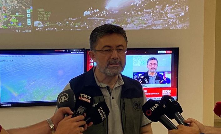 Bakan Yumaklı: “Yangının ilerlemesini durdurduk. Düne göre daha avantajlıyız”