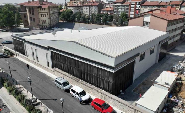 Başkan Altay: "Tarihi Konya Lisesi Spor ve Konferans Salonu yeni eğitim dönemine hazır"