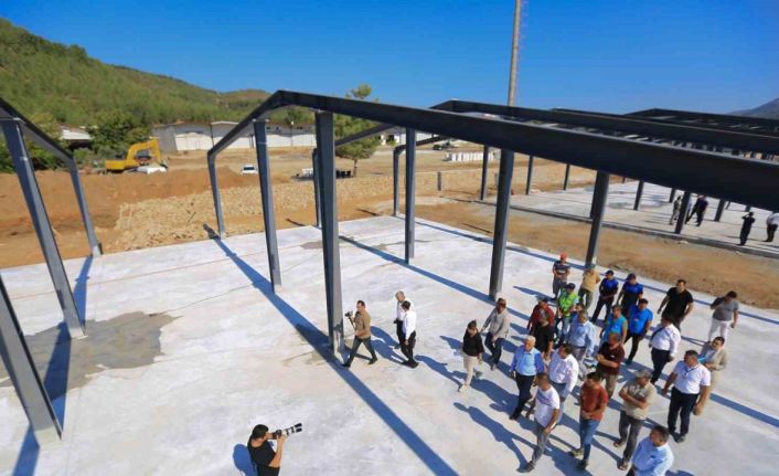 Başkan Gürün Karaçulha Hali’nde incelemelerde bulundu