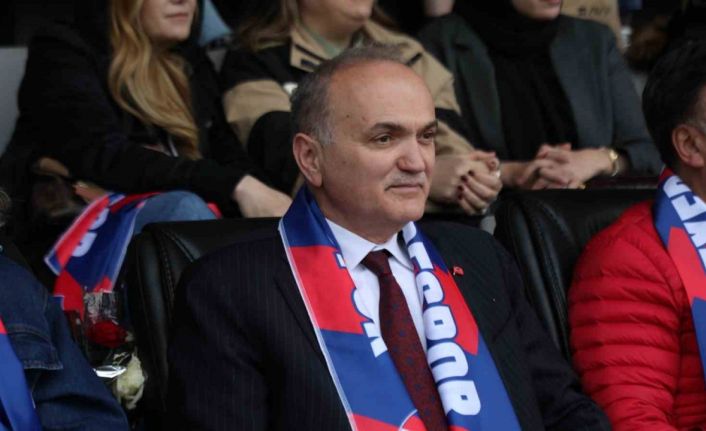 Başkan Özlü’den Düzcespor taraftara jest