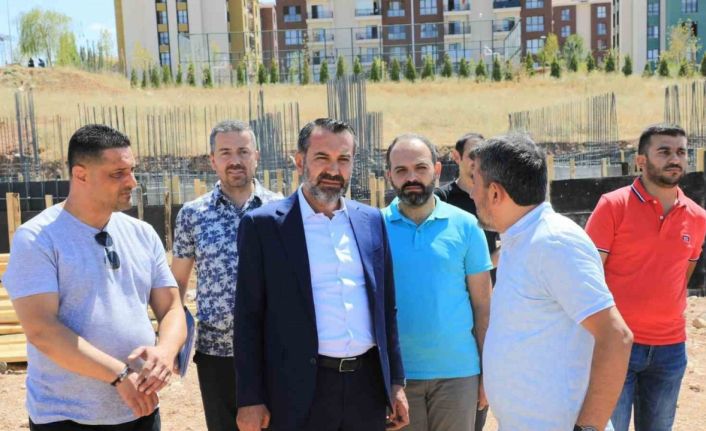Başkan Şerifoğulları; “İlk günkü aşkla çalışıyor ve şehrimizin her köşesine hizmet götürmeye devam ediyoruz”