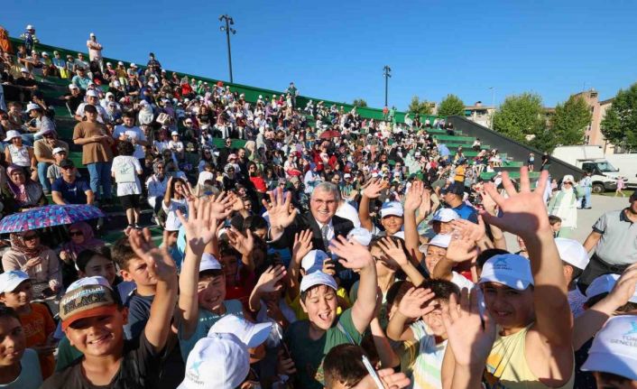 Başkan Yüce: “Açık hava sahnemiz şenlikler, konserler, tiyatro gösterileriyle dolup taşacak”