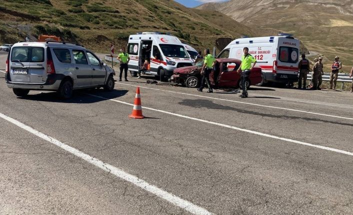 Bayburt’ta trafik kazası: 11 yaralı