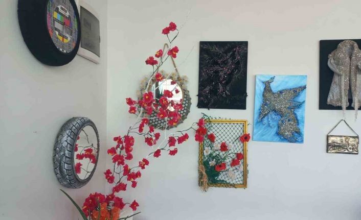 Beyoğlu’nda atık malzemeler sanata dönüşüyor