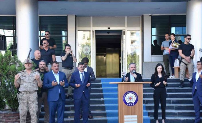 Bolu İl Emniyet Müdürlüğüne atanan Dağdeviren için veda töreni