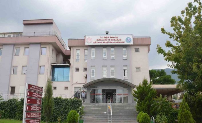 Bursa’da günde 2 bin kişinin ağzı kontrol edildi