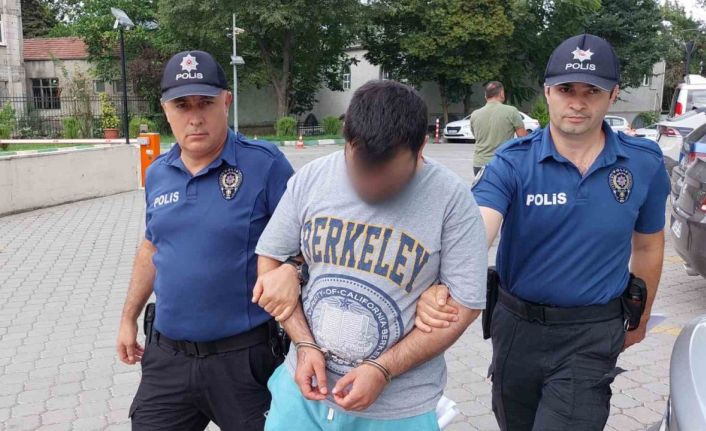 Canı sıkılınca gittiği AVM’deki kuyumcudan 21 bin 500 liralık yüzük çaldı