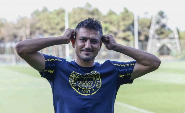 Cengiz Ünder: "Taraftarımızın sevgisi ile sahada çok daha güçlü bir oyuncu olacağım"