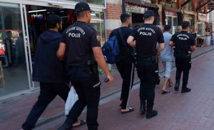 Cumhurbaşkanı Erdoğan düzensiz göçe karşı her türlü tedbirin alındığını vurgulamıştı, kıskıvrak yakalanıp göç idaresine götürülüyorlar