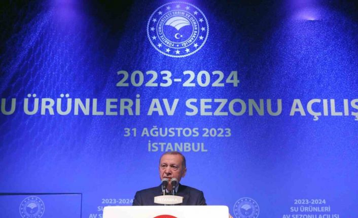 Cumhurbaşkanı Erdoğan: "Yarın itibariyle 3 bin 500 ila 60 bin lira arasında desteği depremzede balıkçılarımızın hesaplarına yatırıyoruz"