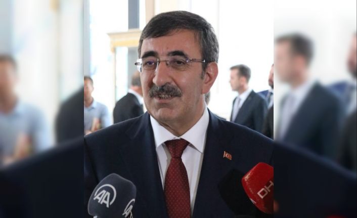 Cumhurbaşkanı Yardımcısı Yılmaz: "Orta vadede tek haneli enflasyona gitmeyi öngörüyoruz"