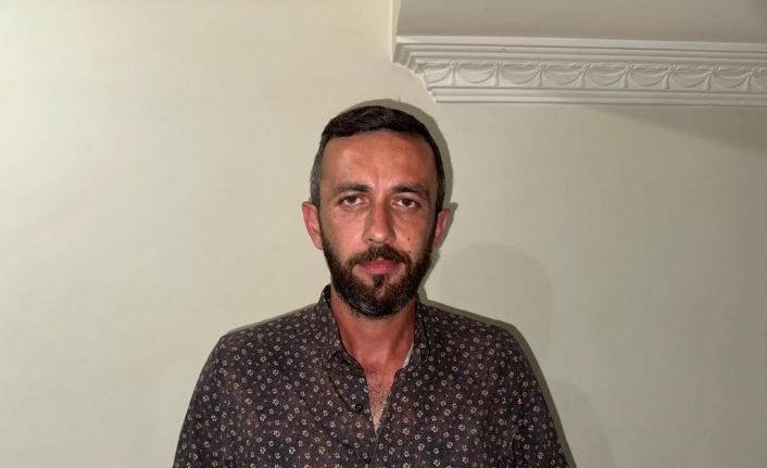 Denizde hareketsiz halde bulunan vatandaşa sağlık ekiplerinden bot üzerinde kalp masajı