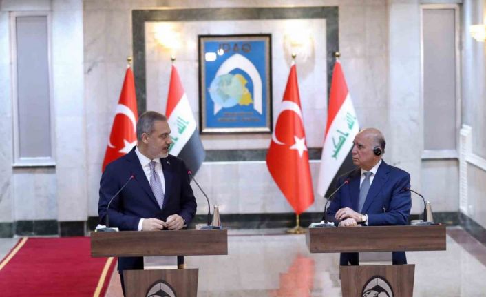 Dışişleri Bakanı Fidan, Irak Başbakan Yardımcısı ve Dışişleri Bakanı Fuad Hüseyin ile bir araya geldi