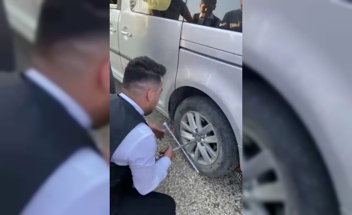 Düğü konvoyunu durdurup damada lastik değiştirttiler