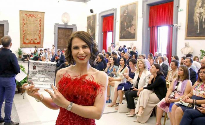 Fatma Dursun; İtalya’nın Başkenti Roma’da ’Sağlık Turizminde Başarı’ ödülüne layık görüldü