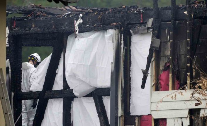 Fransa’daki yangın faciasında 9 kişinin cansız bedenine ulaşıldı, 2 kişi aranıyor