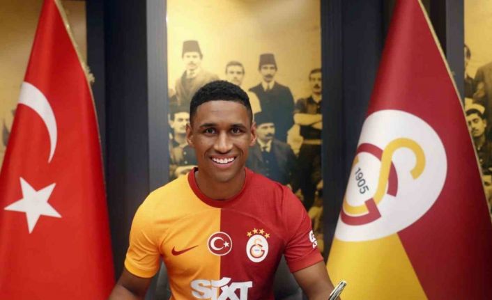 Galatasaray’da Tete’nin lisansı çıktı