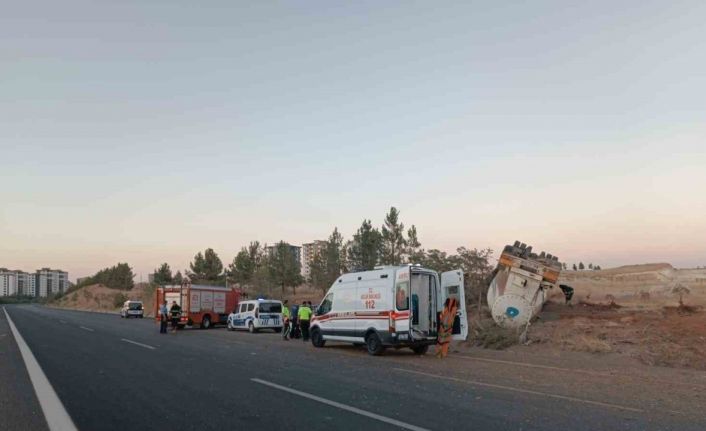 Gaziantep’te kontrolden çıkan hafriyat kamyonu aracı biçti: 1 ölü, 3 yaralı