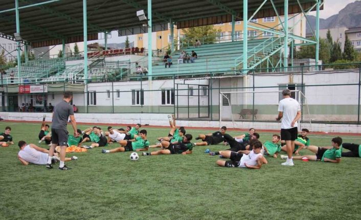 Genç horozlar lige iyi başlamak istiyor