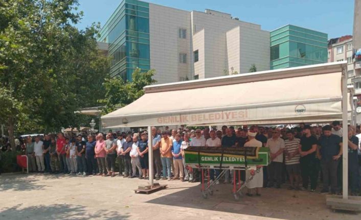 Genç Onur gözyaşları ile uğurlandı