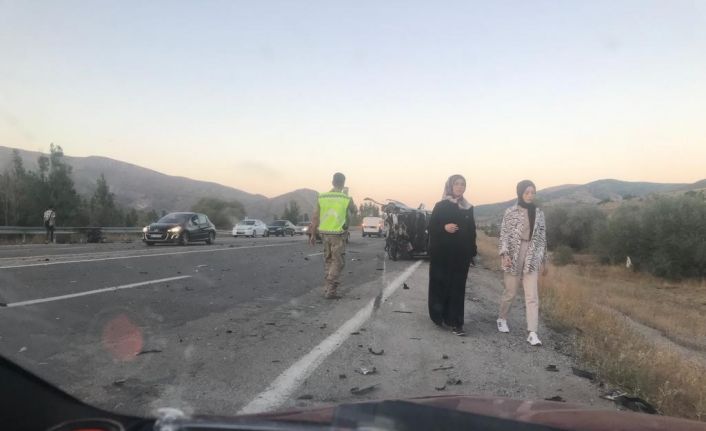 Gümüşhane’deki kazada yaralanan gelin ve annesi kurtarılamadı