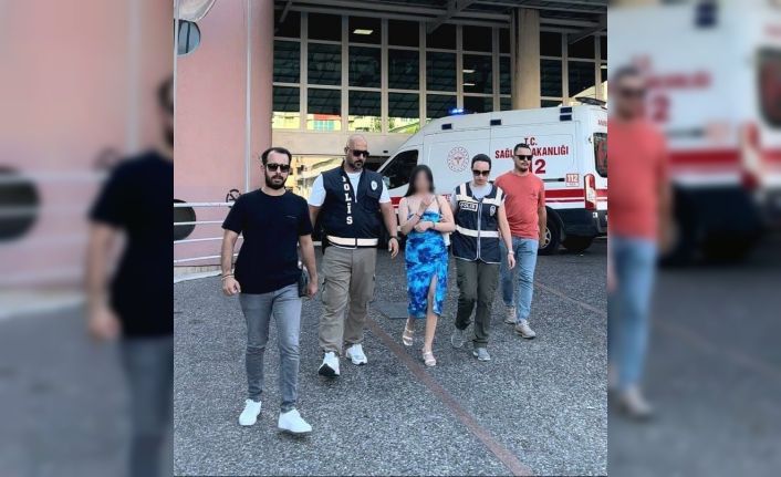 Hırsızlık suçlarından aranan genç kadın polisten kaçamadı